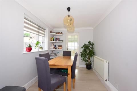13 Cobden Road, Chatham, ME4 5HW