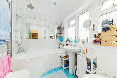 6 Almorah Road, Hounslow, TW5 9AD