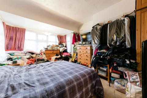 6 Almorah Road, Hounslow, TW5 9AD