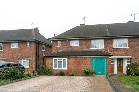 5 Crabtree Close, Bushey, WD23 3BJ