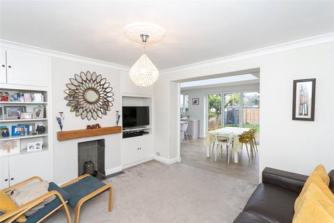5 Crabtree Close, Bushey, WD23 3BJ