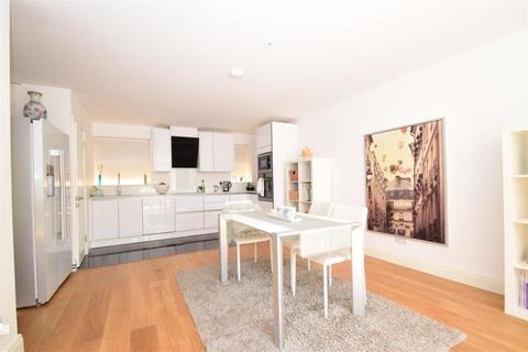6 The Mews, Twickenham, TW1 1RF