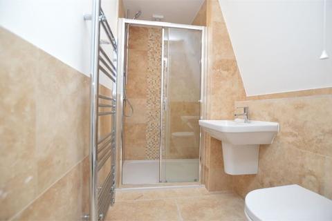 6 The Mews, Twickenham, TW1 1RF