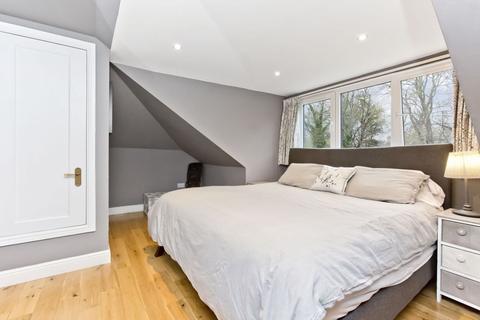 34 Duddingston Row, Edinburgh, EH15 3ND