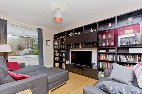34 Duddingston Row, Edinburgh, EH15 3ND
