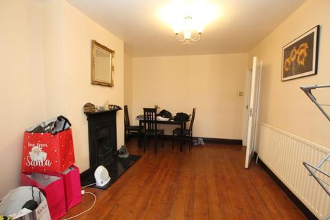 110 Regal Way, Harrow, HA3 0RY