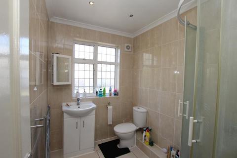 110 Regal Way, Harrow, HA3 0RY