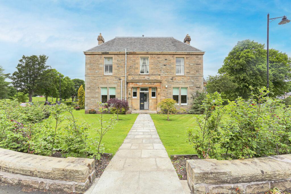 Queens Road, Kings Park, Stirling, FK8 4 bed property £595,000