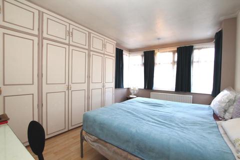 84 Regal Way, Harrow, HA3 0RY