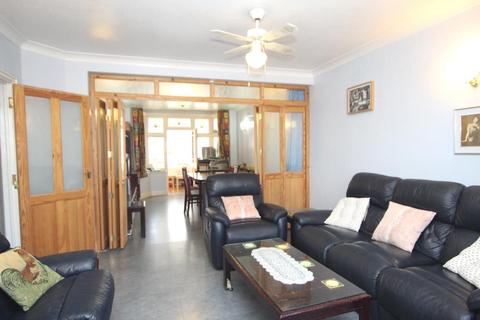 84 Regal Way, Harrow, HA3 0RY