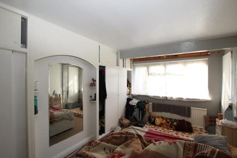 49 Windermere Avenue, Wembley, HA9 8QU