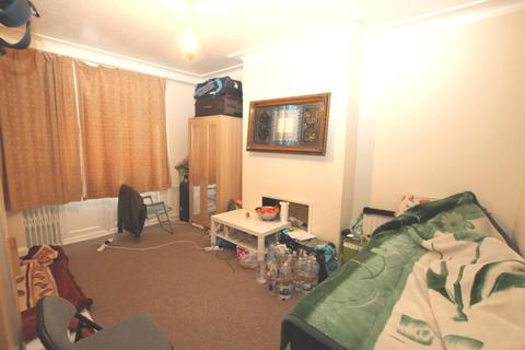 49 Windermere Avenue, Wembley, HA9 8QU