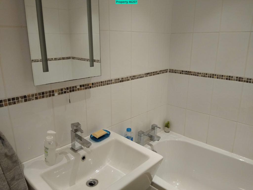 Main bathroom