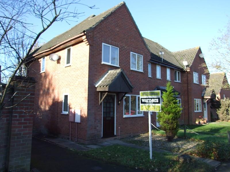 White Horse Street, Wymondham... 2 bed end of terrace house £750 pcm