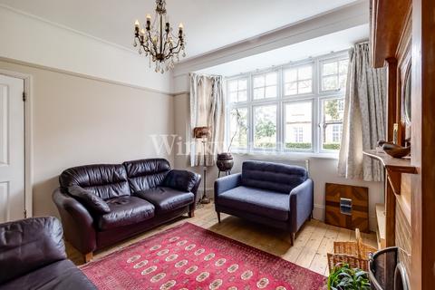 178 Walpole Road, London, N17 6BW
