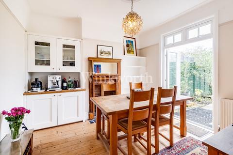178 Walpole Road, London, N17 6BW