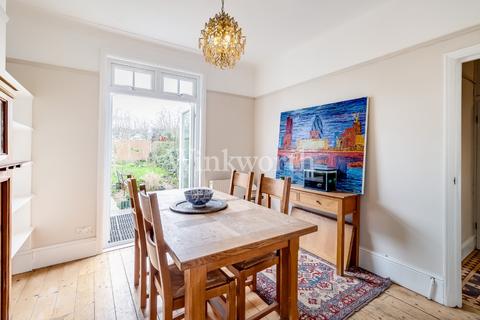 178 Walpole Road, London, N17 6BW
