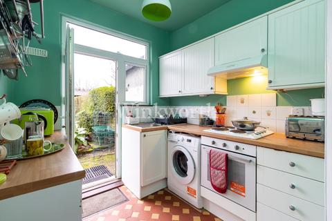 178 Walpole Road, London, N17 6BW