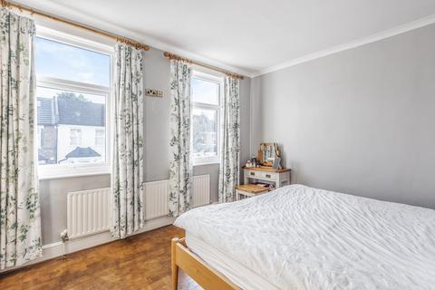 33 Dundee Road, London, SE25 4QN