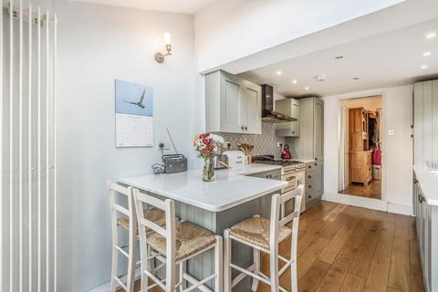 33 Dundee Road, London, SE25 4QN