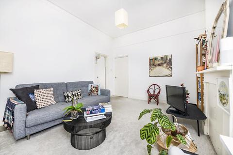 124c Abbey Road, London, NW6 4SN