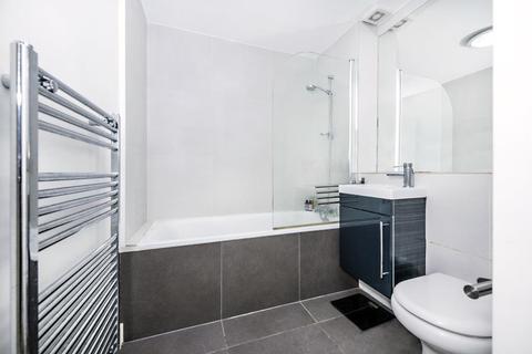 124c Abbey Road, London, NW6 4SN