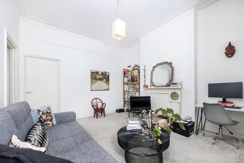 124c Abbey Road, London, NW6 4SN