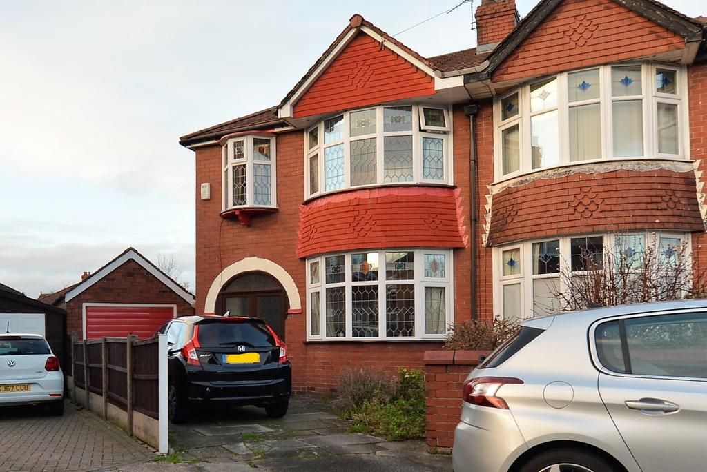 Lomond Ave, Stretford, M32 3 bed semidetached house £259,995