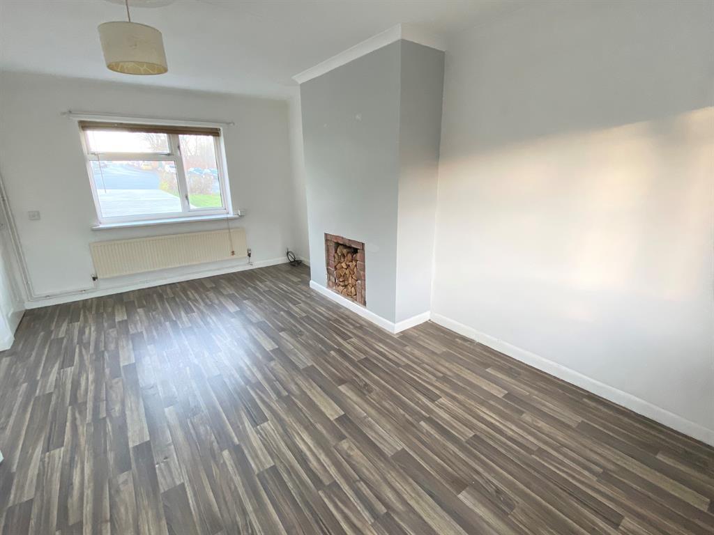 Baden Powell Road, Chesterfield, S40 2SN 2 bed semidetached house £