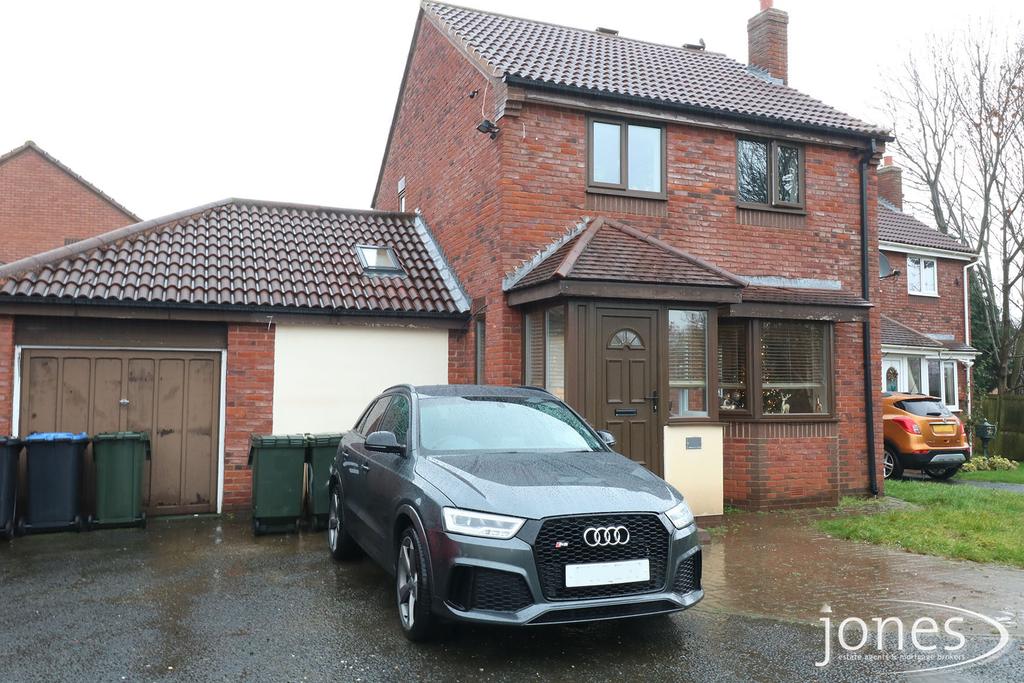 Nuneaton Drive, Hemlington, TS8 9PR 3 bed detached house £179,995
