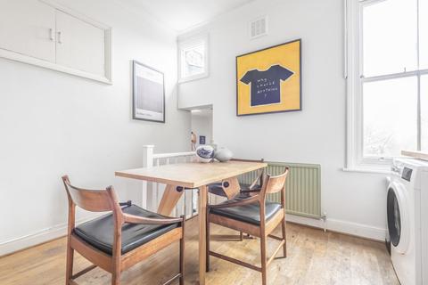 35b Waterlow Road, London, N19 5NJ