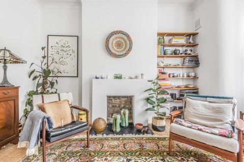 35b Waterlow Road, London, N19 5NJ