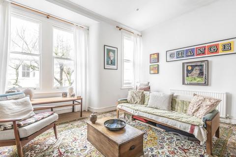 35b Waterlow Road, London, N19 5NJ