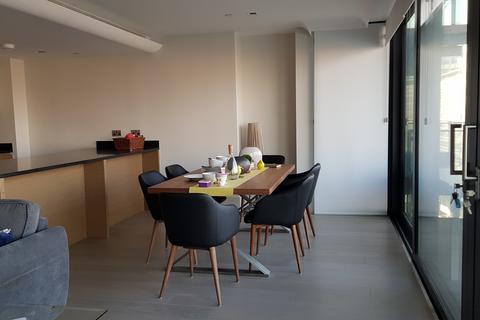 2 bedroom apartment to rent, Merano Residences London SE1