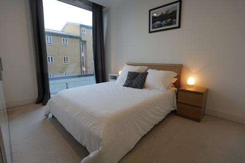 1 bedroom flat to rent, Cornell Square, Nine Elms SW8