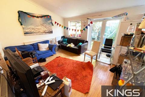 6 bedroom semi-detached house to rent, Westridge Road