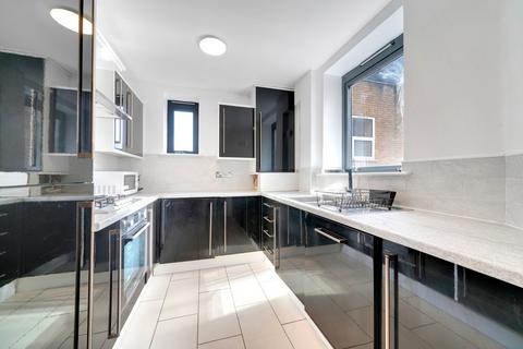 3 bedroom apartment to rent, Jacob Mansions, Umberston Street, Whitechapel, London