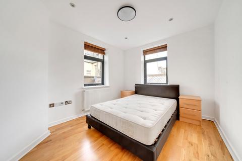 3 bedroom apartment to rent, Jacob Mansions, Umberston Street, Whitechapel, London