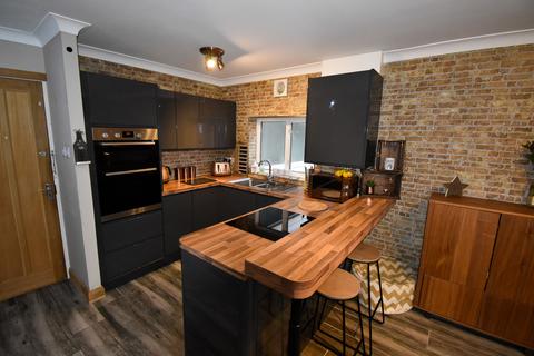 Flat 12, Hesketh Court Queens Promenade, Blackpool, FY2 9JJ