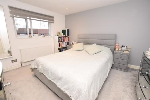 18 Cockshott Drive, Leeds, LS12 2RL