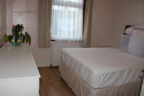 24 Aberdeen Road, Harrow, HA3 7NF