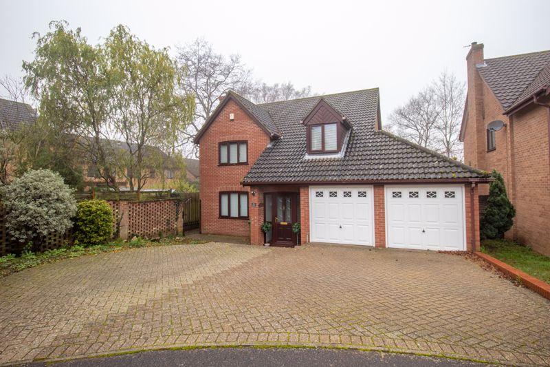 Shakespeare Way, Taverham, Norwich 4 bed detached house £450,000