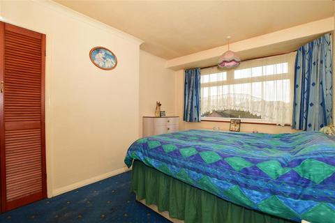 5 Foresters Crescent, Bexleyheath, DA7 4JW