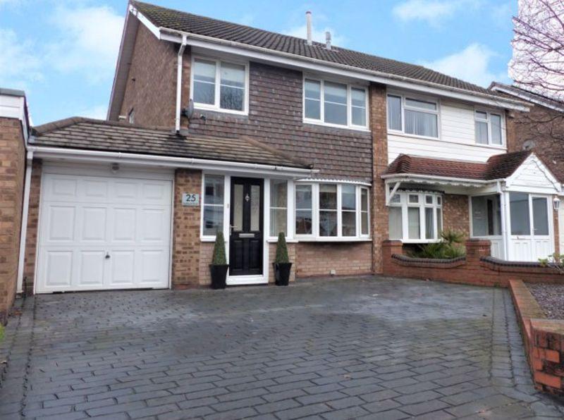 Nuthurst Drive, Churchbridge 3 bed semidetached house £210,000