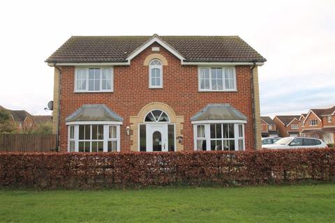 13 De Havilland Close, Hawkinge, Folkestone, CT18 7FE