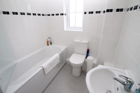 13 De Havilland Close, Hawkinge, Folkestone, CT18 7FE