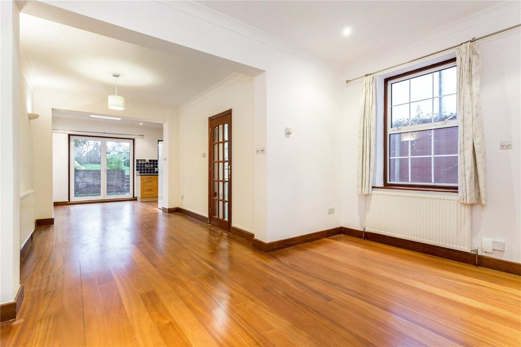 Hallowell Road, Northwood, Middlesex, HA6 3 bed semidetached house £