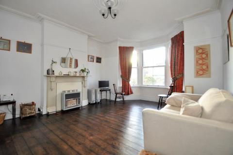 6 Howard Road, New Malden, KT3 4DW