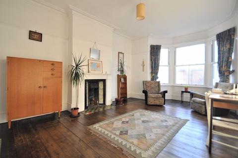 6 Howard Road, New Malden, KT3 4DW