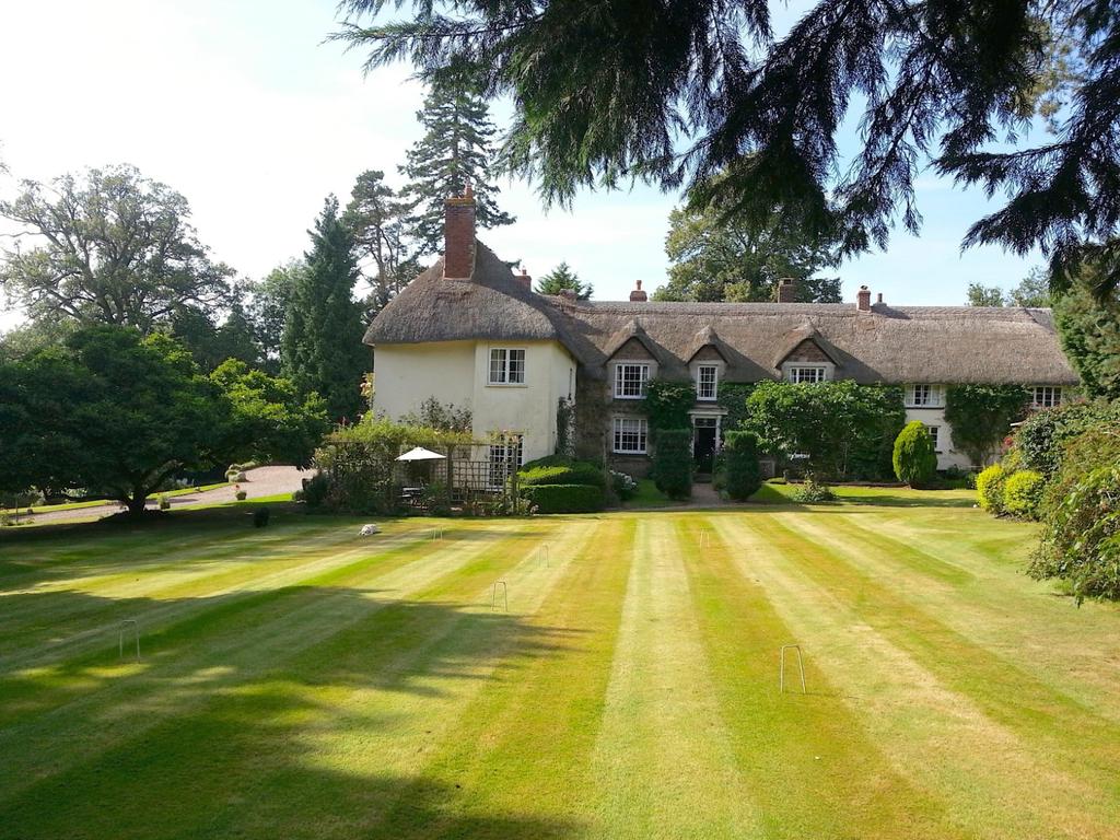 Stockwell Manor